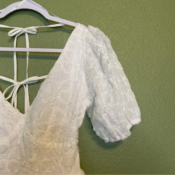 Lulus Adorable Arrival White Backless Floral Applique
Mini Dress Small - Picture 5 of 10